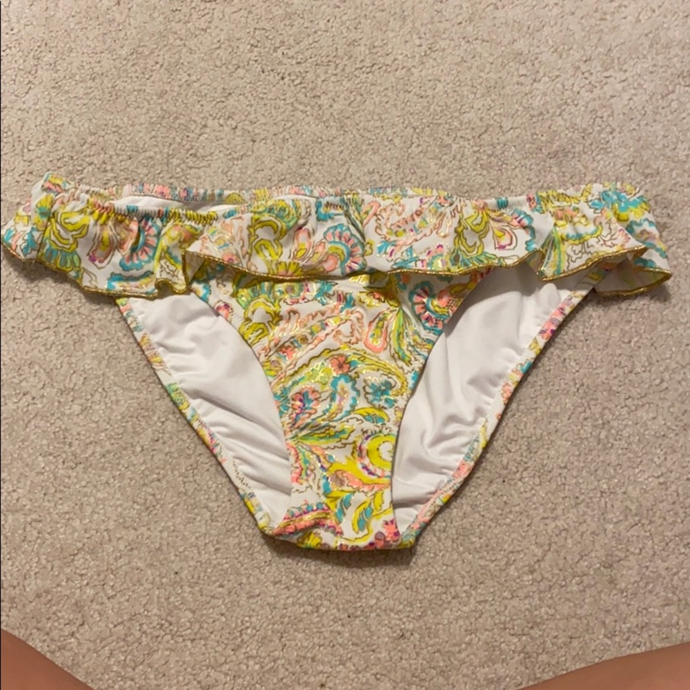 Victoria’s Secret ruffle bikini bottoms medium